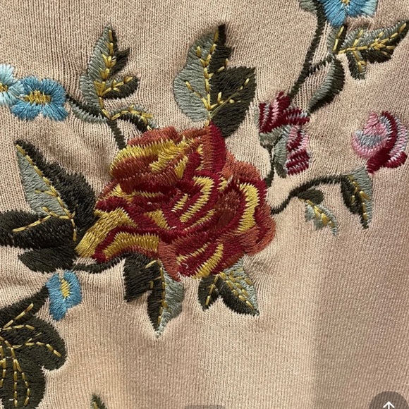 EMBROIDERED TOP - Picture 2 of 2
